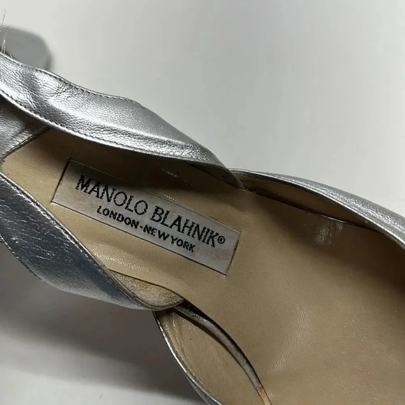 Manolo Blahnik Metallic Silver Slingback Heels - Picture 13 of 14